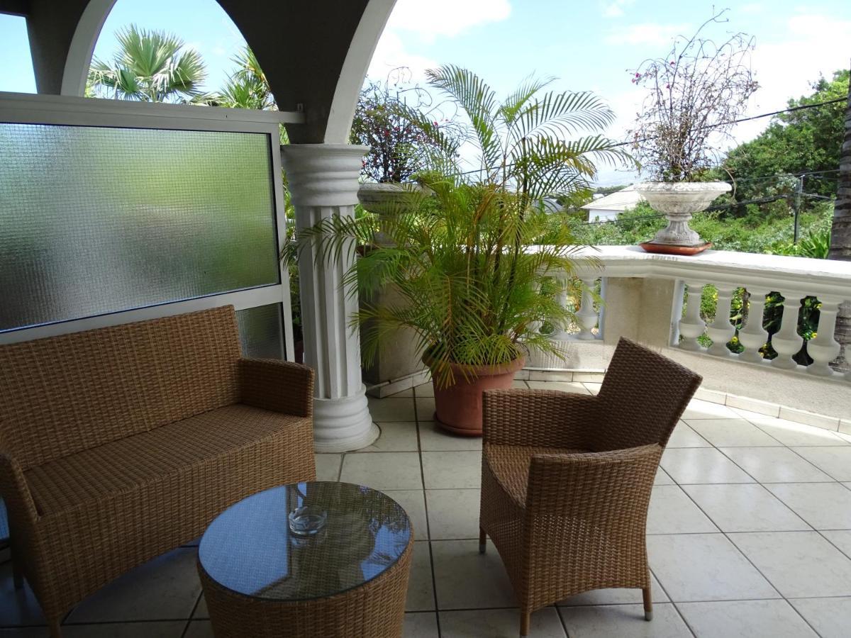 Hotel Residence Le Phoenix Saint Pierre Exterior photo