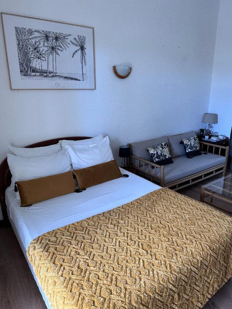 Hotel Residence Le Phoenix Saint Pierre Exterior photo